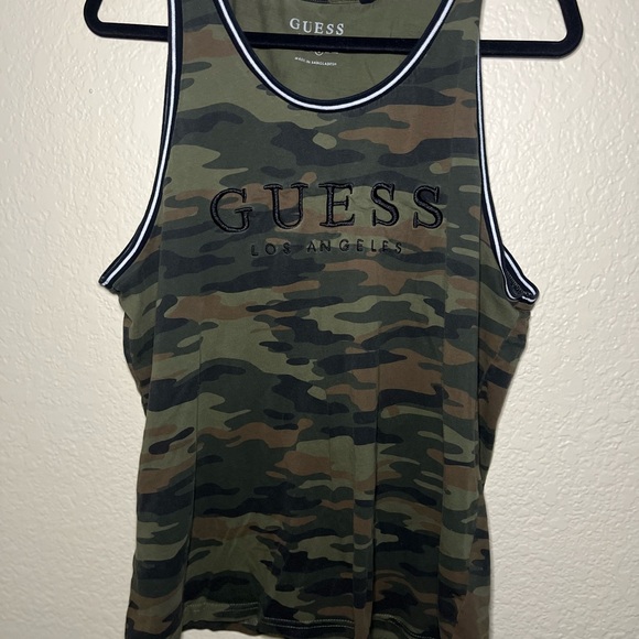 Guess Bundle - Picture 7 of 8